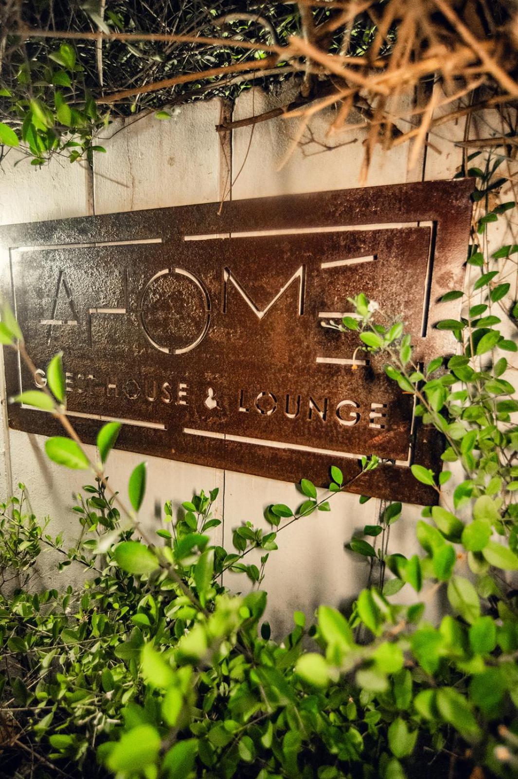 Ahome Guest House & Lounge 로메 외부 사진